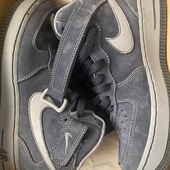 Air Force 1 OG retro navy/ grey like new - Picture 6 of 6